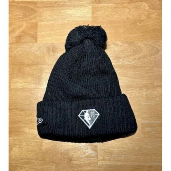 NBA Basketball Brooklyn Nets  Beanie Knit Winter Pom Knit Hat Cap New Era Black - Picture 2 of 2